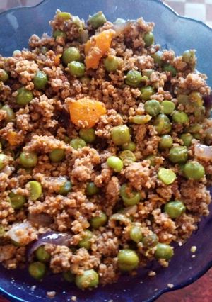 A picture of Mixed meat with peas.#author's marathon.