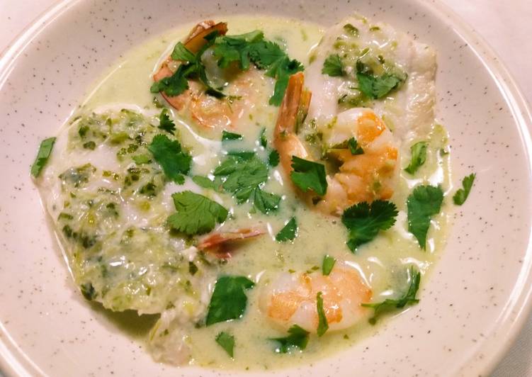 How To Make Your Recipes Stand Out With Seafood with homemade green curry