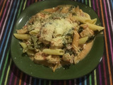 Pasta con pollo y espinaca