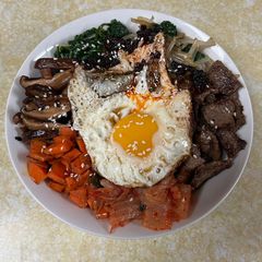 A picture of Bibimbap.