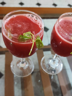 वोटर मेलन जूस(Watermelon juice recipe in hindi) रेसिपी मुख्य फोटो