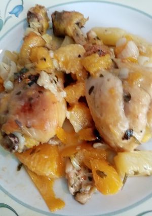 Una foto de Pollo tropical cocinado en bolsa