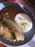 Tilapia frita al ajo