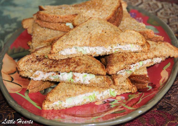 Perfect Avocado Tuna Sandwiches