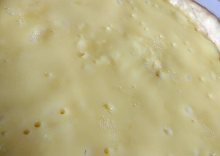 Bagaimana Membuat Pie Susu Teflon, Menggugah Selera