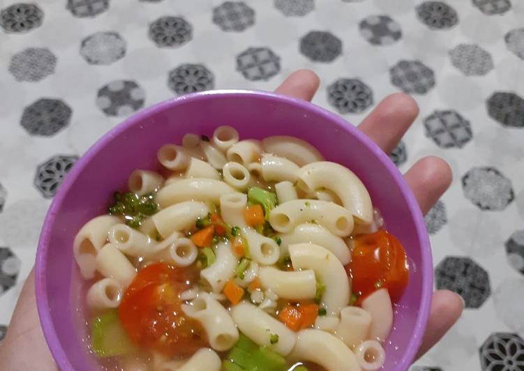 Resep Vegetable soup with macaron yang Bisa Manjain Lidah