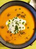 Vellutata di carote allo zenzero e curcuma e yogurt greco