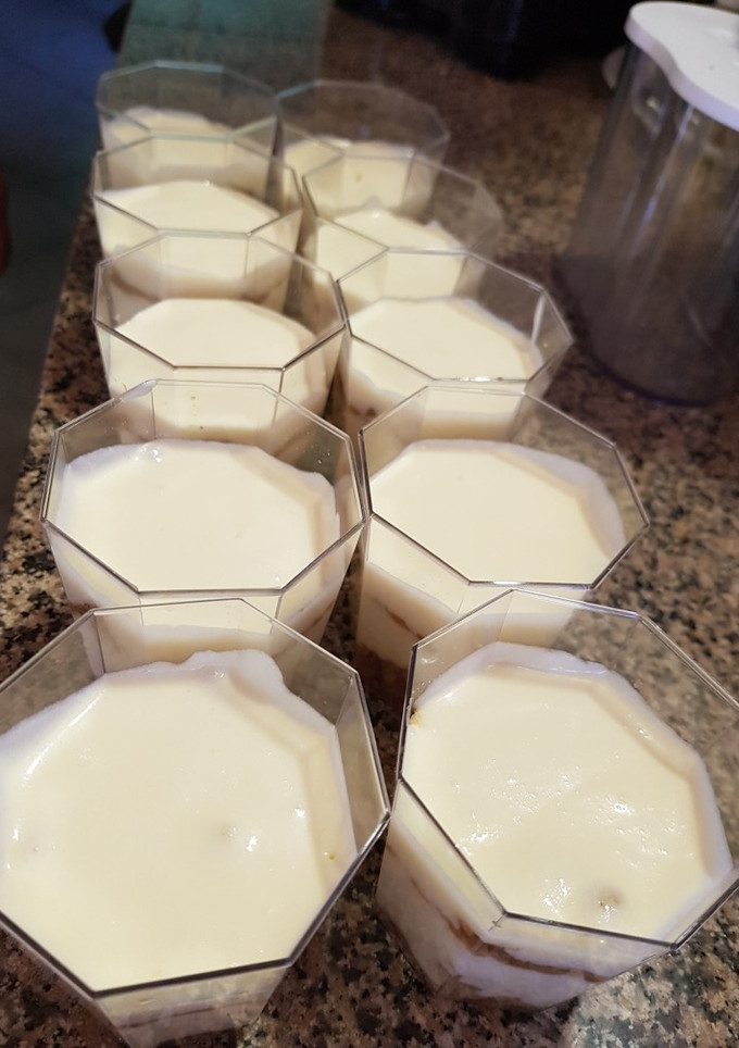 Una foto de Postre tiramisú para