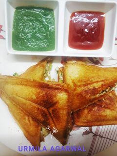 चीज़ मटर, पनीर सैंडविच (cheese matar paneer sandwich recipe in Hindi) रेसिपी मुख्य फोटो