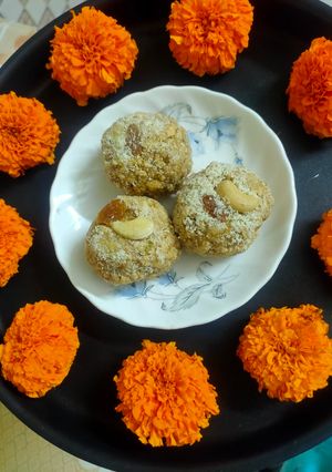 জয়নগরের মোয়া (Jaynagarer moa recipe in Bengali) রেসিপির প্রধান ছবি