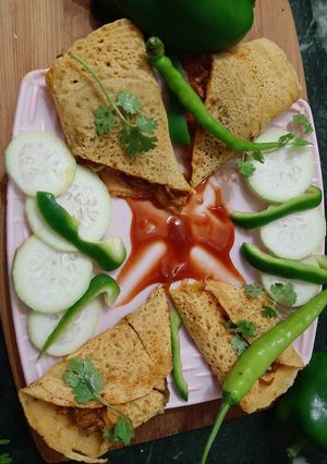 A picture of Chinese moong daal role.