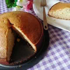 A picture of Coconut cake.