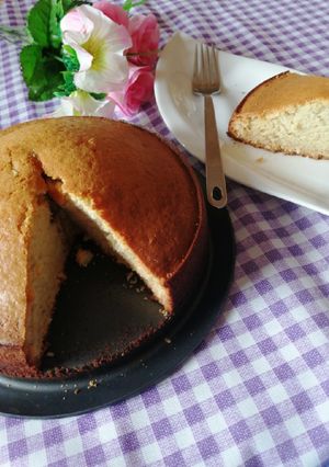 A picture of Coconut cake.