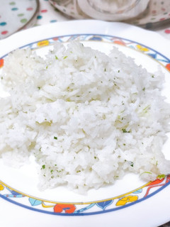 Una foto de Arroz con lima y cilantro!
