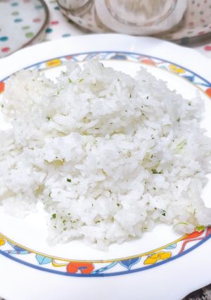 Una foto de Arroz con lima y cilantro!