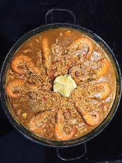 Una foto de Paella Mar y Montaña
