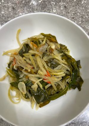 Foto resep Tumis Pepaya Muda Daun Melinjo
