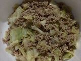 ผัดกะหล่ำปลีหมูสับ