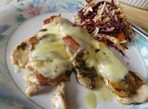Foto principal de Filetes de pavo y bacon al pesto con mozzarella