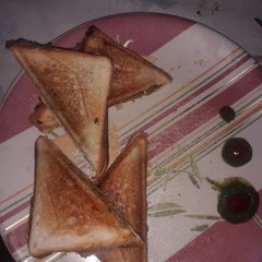 A picture of Veg grilled sandwich.