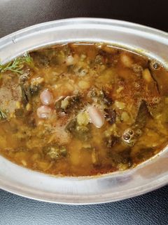 अळू चे फदफद (अळू ची पातळ भाजी) (alu chi patal bhaji recipe in marathi) रेसिपी चे मुख्य फोटो