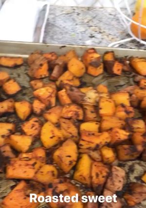 A picture of Roasted sweet potatoes, acorn, & butternut squash.