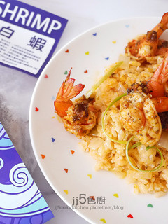 檸檬紅椒鮮蝦燉飯(附蝦子翻筋斗造型做法) 的食譜成品照片