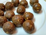 Aata Laddoo for Winters
