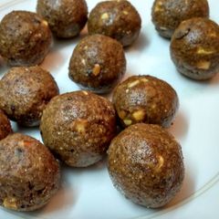 A picture of Aata Laddoo for Winters.