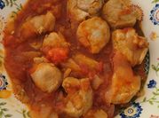 Una foto de cerdo con vino moscatel