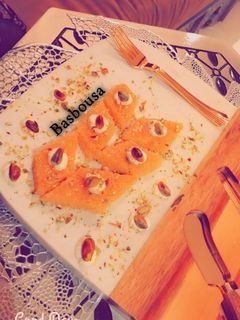 صورة لوصفة بسبوسة كلاسيكية ولذيذة 🥮