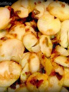 Una foto de Patatas para acompañar asados