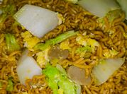 Gambar mie telur sawi
