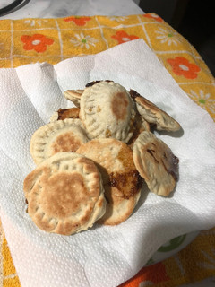 Una foto de Tortitas rellenas de dulce de batata (Veganas)🌱