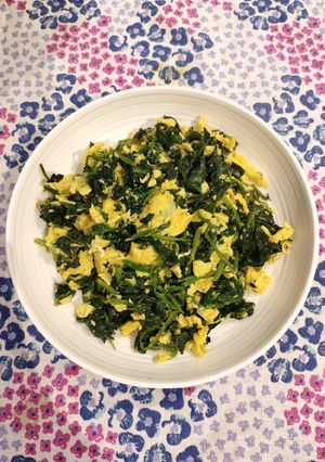 A picture of Spinach with Egg.