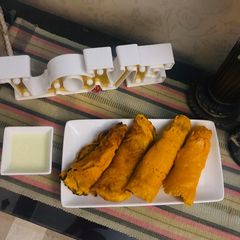 A picture of Maal pooray.