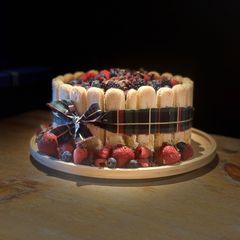 🍓Lady Finger Cake 🫐 A picture of 🍓Lady Finger Cake 🫐.