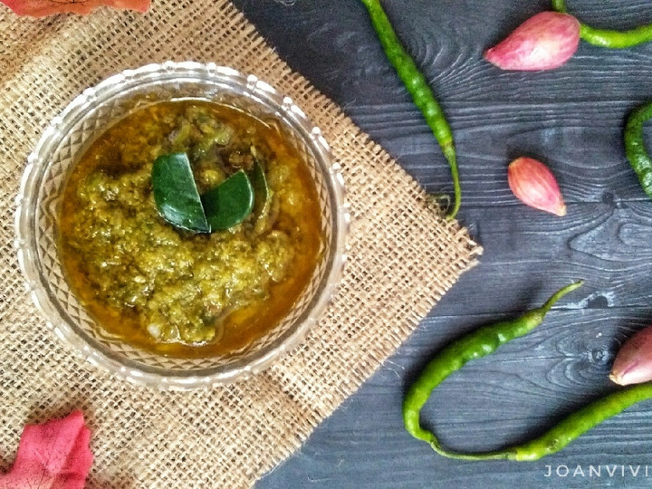 Bagaimana Membuat Sambal Lado Mudo (Cabe Ijo) yang Enak Banget