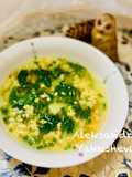 Egg soup with spinach and wild garlic