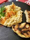 Pane "pita" con lievito madre e hummus di ceci
