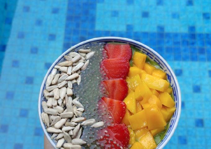Resep Green smoothie bowl yang Bisa Manjain Lidah
