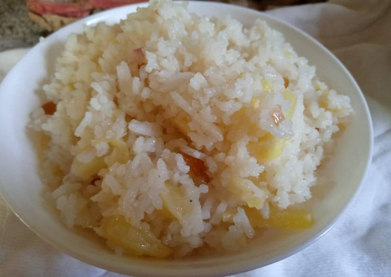 Pineapple rice