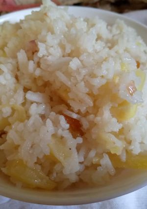 A picture of Pineapple rice.