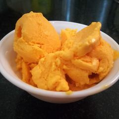 A picture of Mango Ice cream.