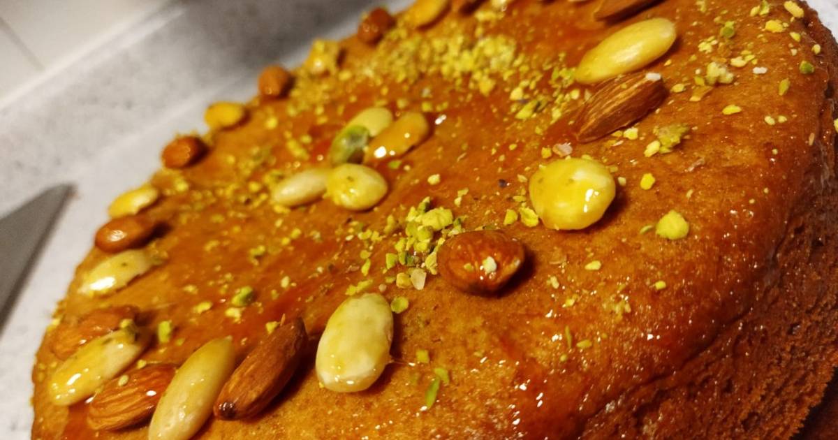 Dry fruit cake Recipe by Sarvat Hanif Cookpad