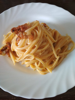 Una foto de Tallarines a la Carbonara original