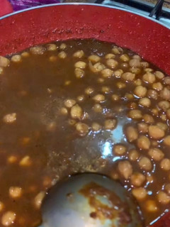 चटपटे पंजाबी छोले(chatpate punjabi chole recipe in hiind) रेसिपी मुख्य फोटो
