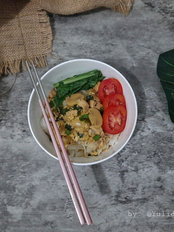 Resep Kwetiau siram ayam jamur Praktis