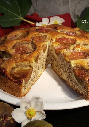 Une photo de Gâteau moelleux aux figues et aux noix