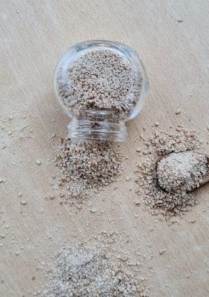 Una foto de Gomashio o gomasio 🇯🇵 Sal de sésamo 🏯 receta tradicional nipona de condimento natural y nutritivo